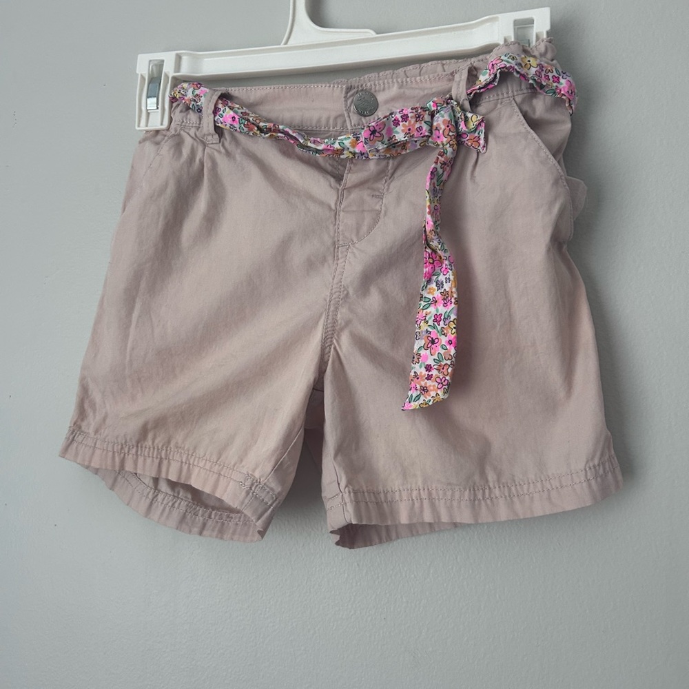 H&M Tan Women's Cargo Shorts with Floral Belt